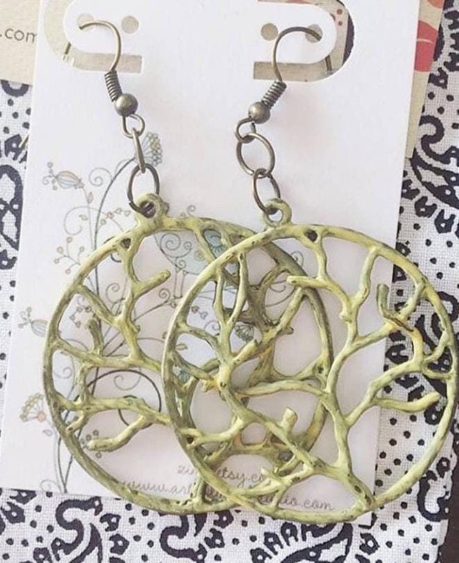 Wunderschöne Gelbe "Tree Of Life' Ohrhänger Mit Patina Wunderschöne Gelbe "Tree Of Life' Ohrhänger Mit Patina von zima