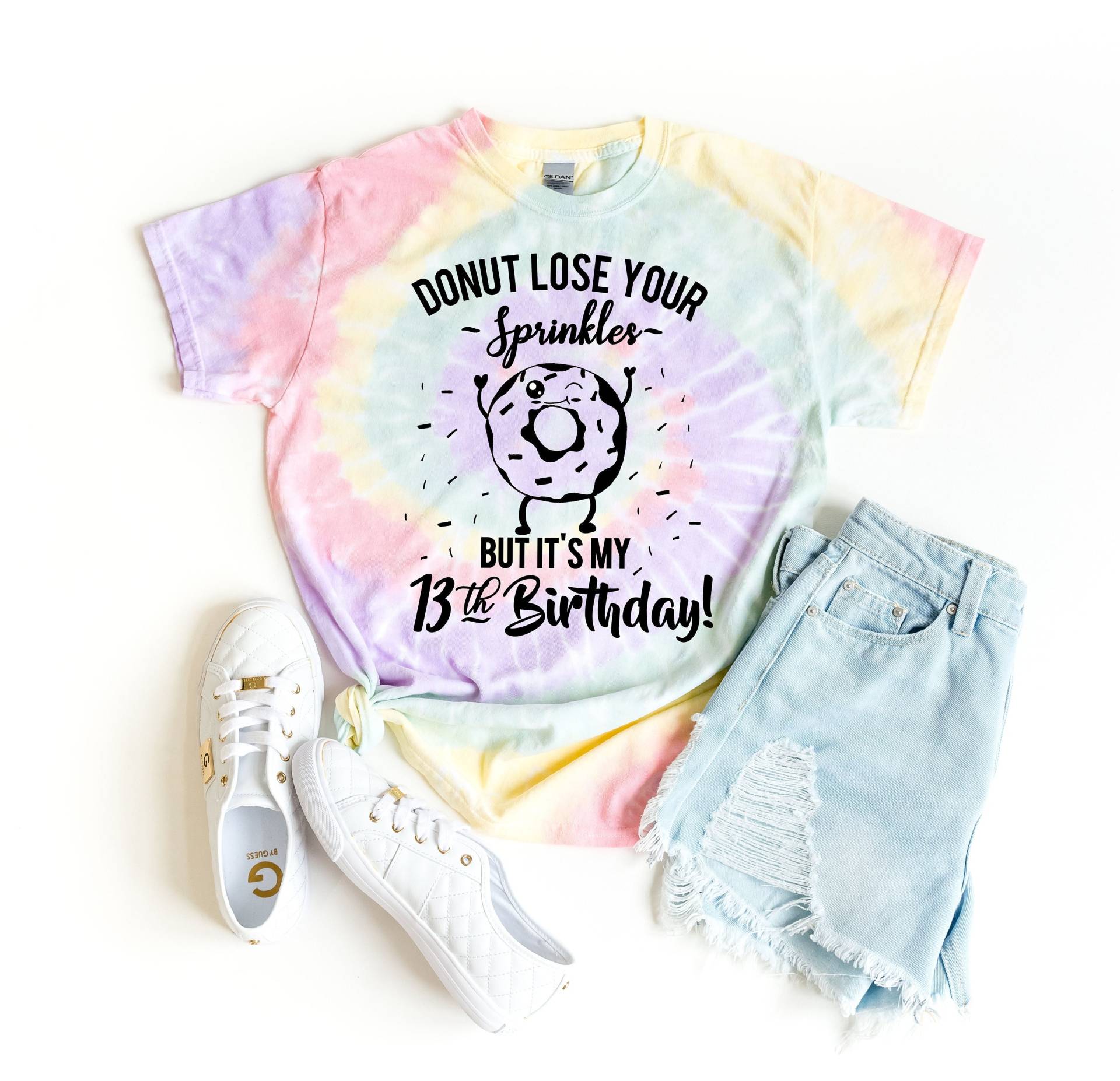 13. Geburtstag Shirt Für Mädchen - Tie Dye Pastell Regenbogen Dreizehnter T-Shirt Tshirt 13-Jährige Lustiges Donut Thema Outfit von zjthreads