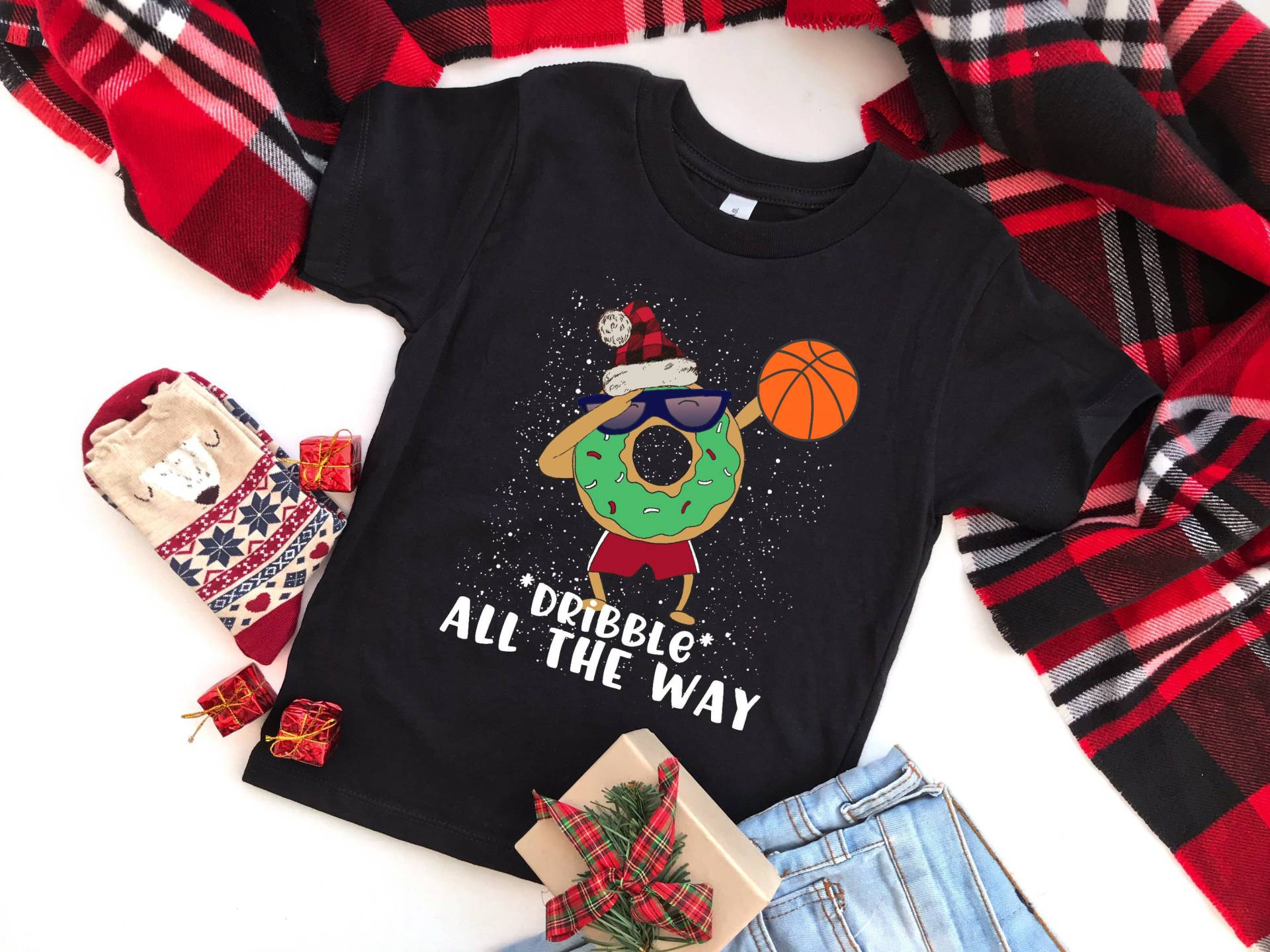 Basketball Weihnachts Shirt - Lustiges Zitat Für Weihnachten Mädchen Und Jungen Spruch Tshirt Dribbel Den Ganzen Weg Lustiges Outfit von zjthreads