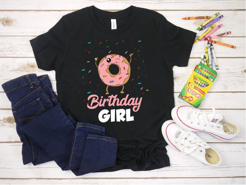 Geburtstagskind Donut Jugend Kinder Mädchen T-Shirt - Thema Geburtstagsfeier Shirt Kawaii Süßes Outfit Passende Familiengruppe T-Shirts von zjthreads