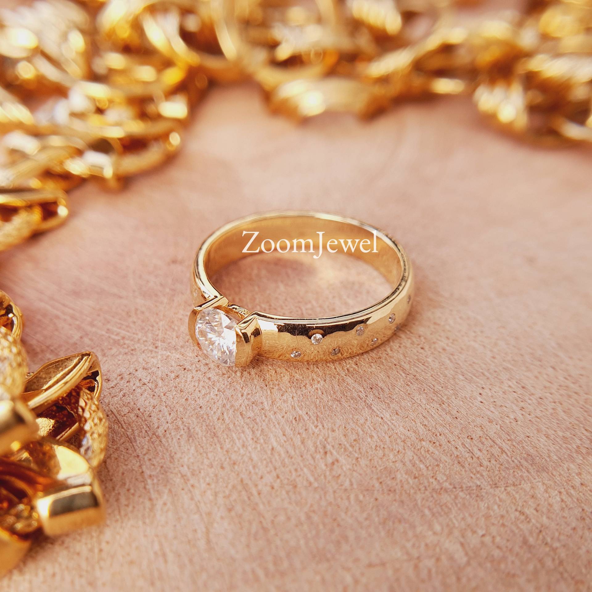 Gehämmerte Ringschiene| Rundes Moissanit Diamant Gold Band| Boho Ringe Für Männer| Midi Ring| 4mm - Gehämmertes Texturband| Hochzeitstagsgeschenke von zoomjewel