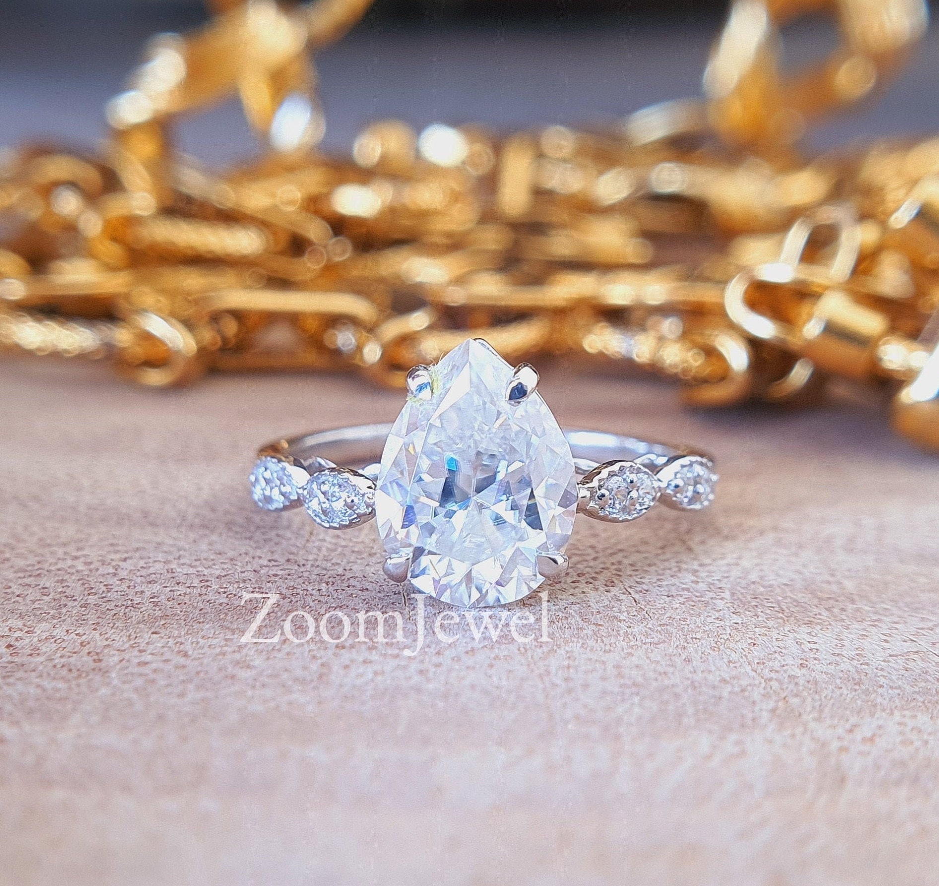 Pear Cut Diamant Verlobungsring, Birne Moissanite Rose Gold Ring, Gefälschte Halo Runden Kathedrale Ring von zoomjewel