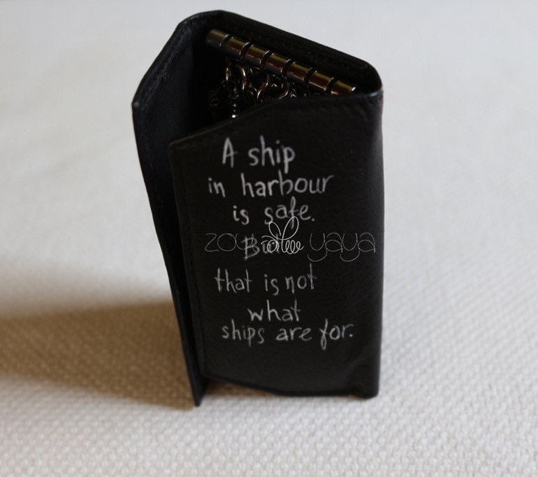 Herren Schlüsselhalter Fall, Schwarz, Handbedruckt Schlüsselhalter, Echtes Leder Männer Geschenk von zoubeeyaya