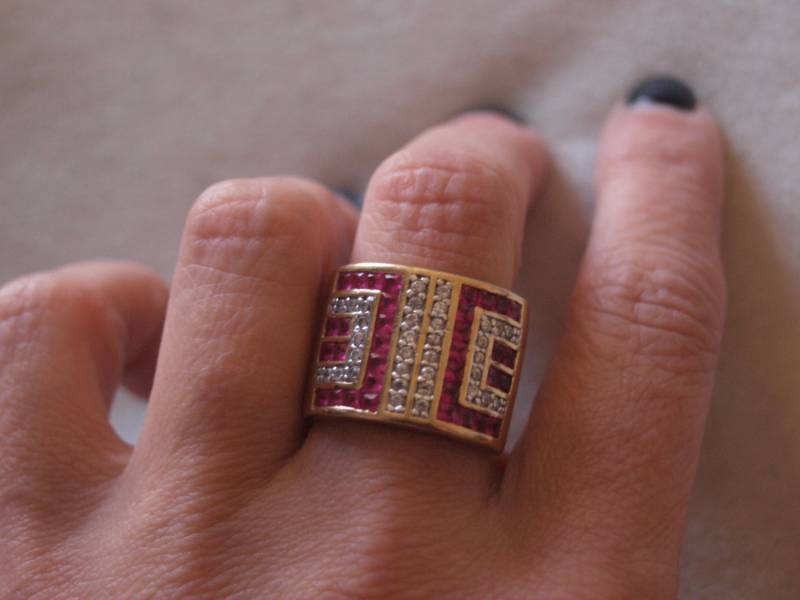 Große Diamant Und Rubin-Deco-stil-Ring Große Diamant Und Rubin-Deco-stil-Ring von zouzoubijou