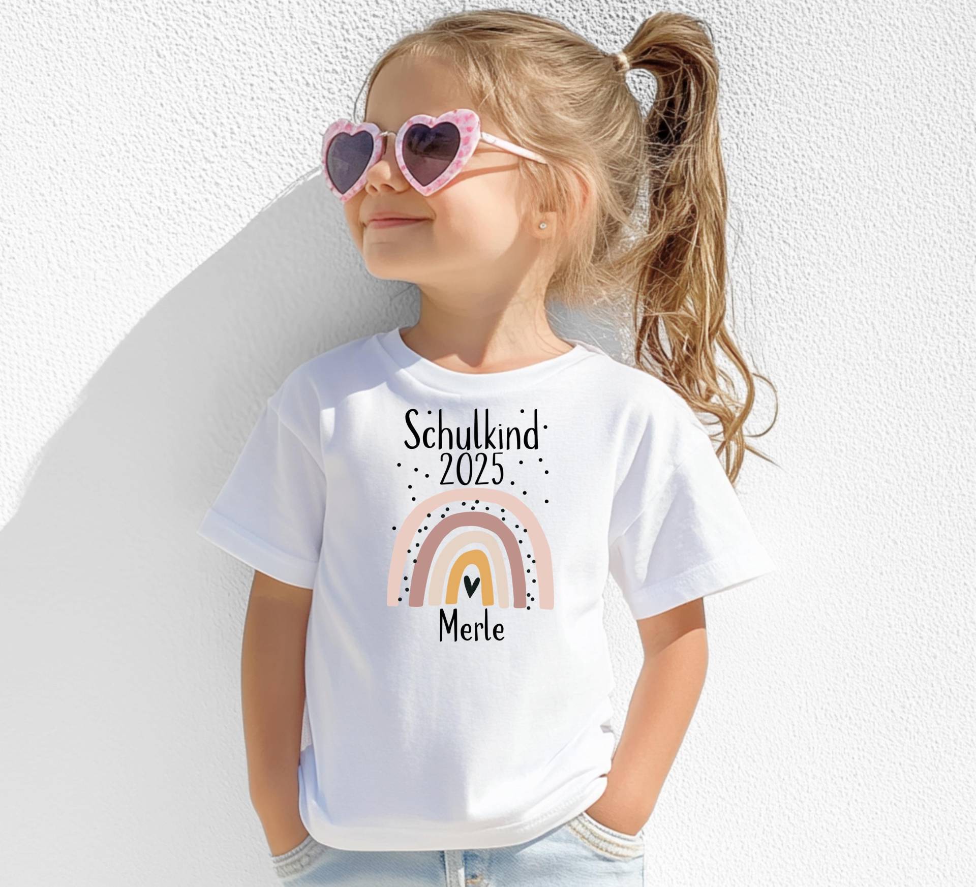 Tshirt Schulkind Regenbogen Kurz Oder Langarm Name Jahreszahl Schulanfang 1. Schultag Schulanfänger Einschulung Weiß Blau Rosa Tshirt Schulkind Regenbogen Kurz Oder Langarm Name Jahreszahl Schulanfang 1. Schultag Schulanfänger Einschulung Weiß Blau Rosa von zuckerputzig