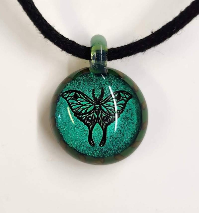 Luna Moth Dichroic Bild Anhänger Halskette Lunar Schmetterling von zuglass