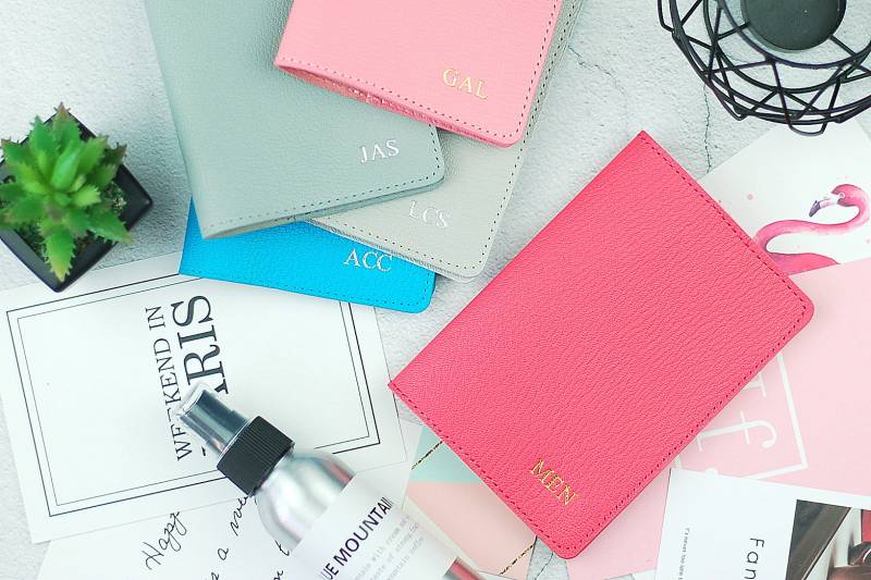 Monogrammiert Echtleder Passport Cover von zweby