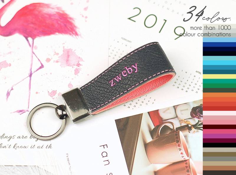 Schlüsselanhänger Aus Leder Mit Personalisierten Namen Oder Monogramm von zweby