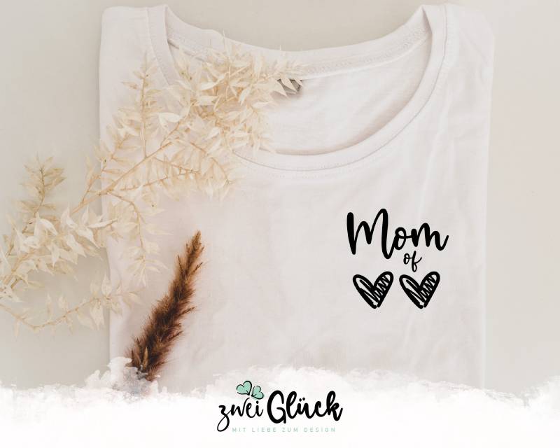 Bügelplott Mom Of | Mom Of Bügelbild Plott Textilaufkleber Zum Aufbügeln Motiv Bügelmotiv Bügelplott Mom Of | Mom Of Bügelbild Plott Textilaufkleber Zum Aufbügeln Motiv Bügelmotiv von zweiglueck