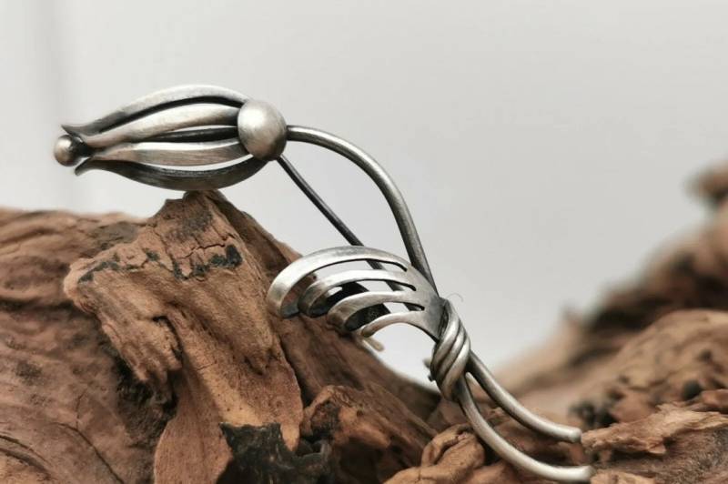 Edle Vintage 800 Silber Art Deco Blume Blüte Tulpen Brosche Anstecknadel Mid Century Modern von zweitwert