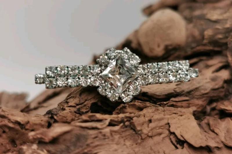 Feine Vintage Klare Weiße Art Deco Strass Brosche Schweif Stabbrosche 30Er 50Er Jahre Anstecknadel Pin 20Er Bauhaus von zweitwert