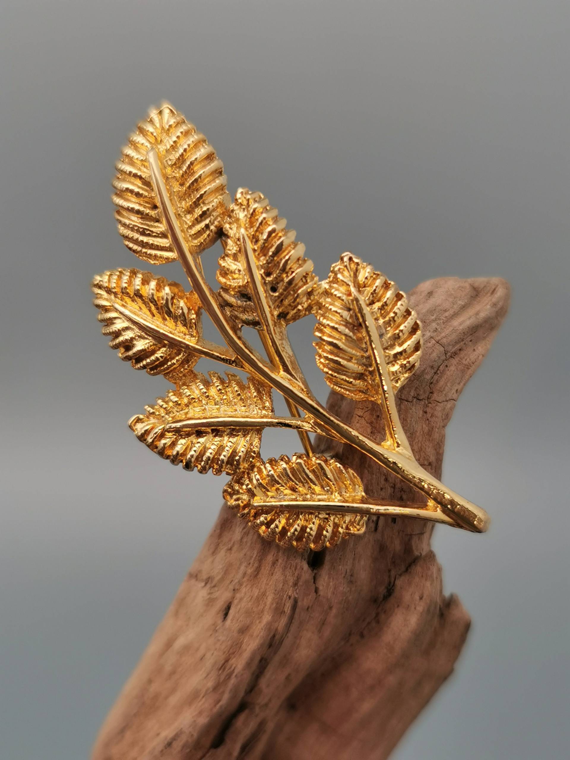 Vintage 60Er Jahre Modernist Modeschmuck Brosche Goldfarben 70Er Blätter von zweitwert