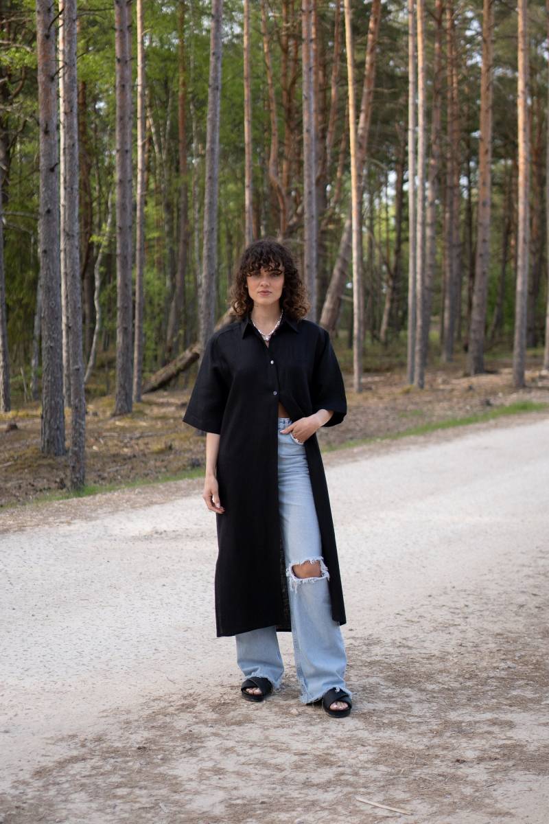 Schwarzes Leinenhemdkleid, Schwarzes Kurzarmkleid, Leinensommermantel, Oversize-Leinenhemdkleid, Lässiges Sommerkleid von zzlinen